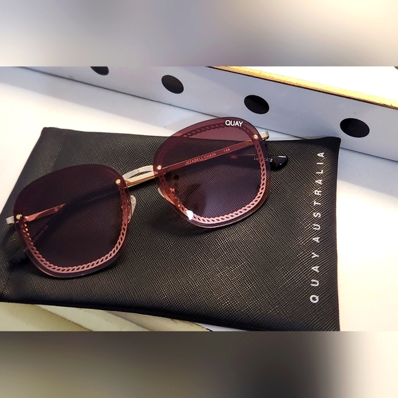 Quay Australia Accessories Quay Australia Jezabell Chain Sunglasses